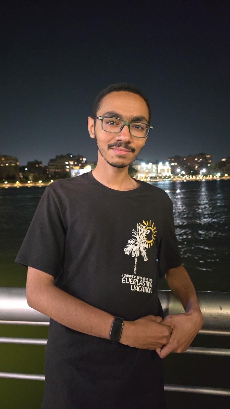 أدهم أحمد كامل